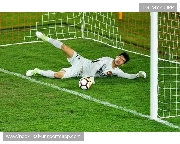 格雷森即插即用:拉查武里新援中锋亚冠进球 冬窗补强见效 格雷森即插即用:拉查武里新援中锋亚冠进球 冬窗补强见效