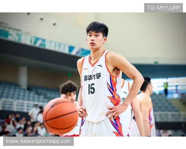 福建杨曦皓12+7+3盖帽 年轻内线防守贡献显著